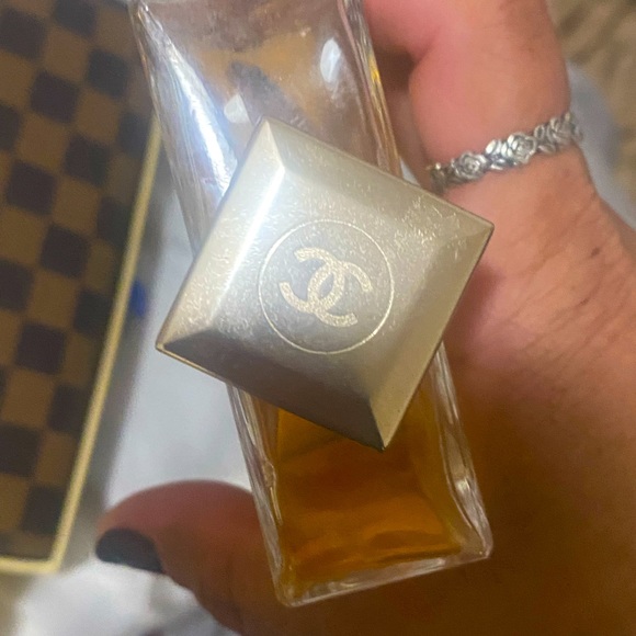 Chanel Gabrielle almost full bottle of perfume. - Picture 2 of 4